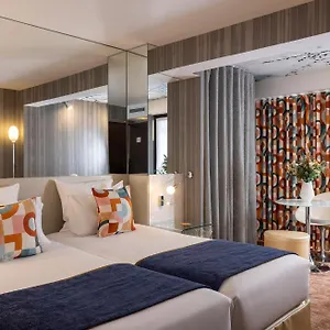 4* Hotel Le 7 Eiffel