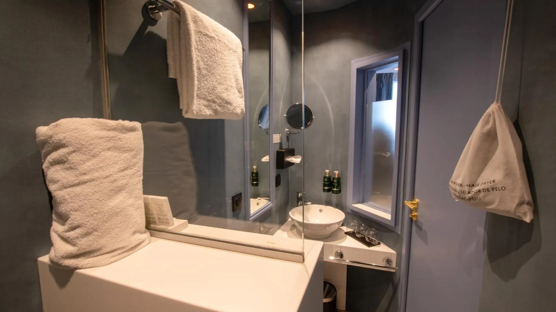 Hotel Du Cadran Paris