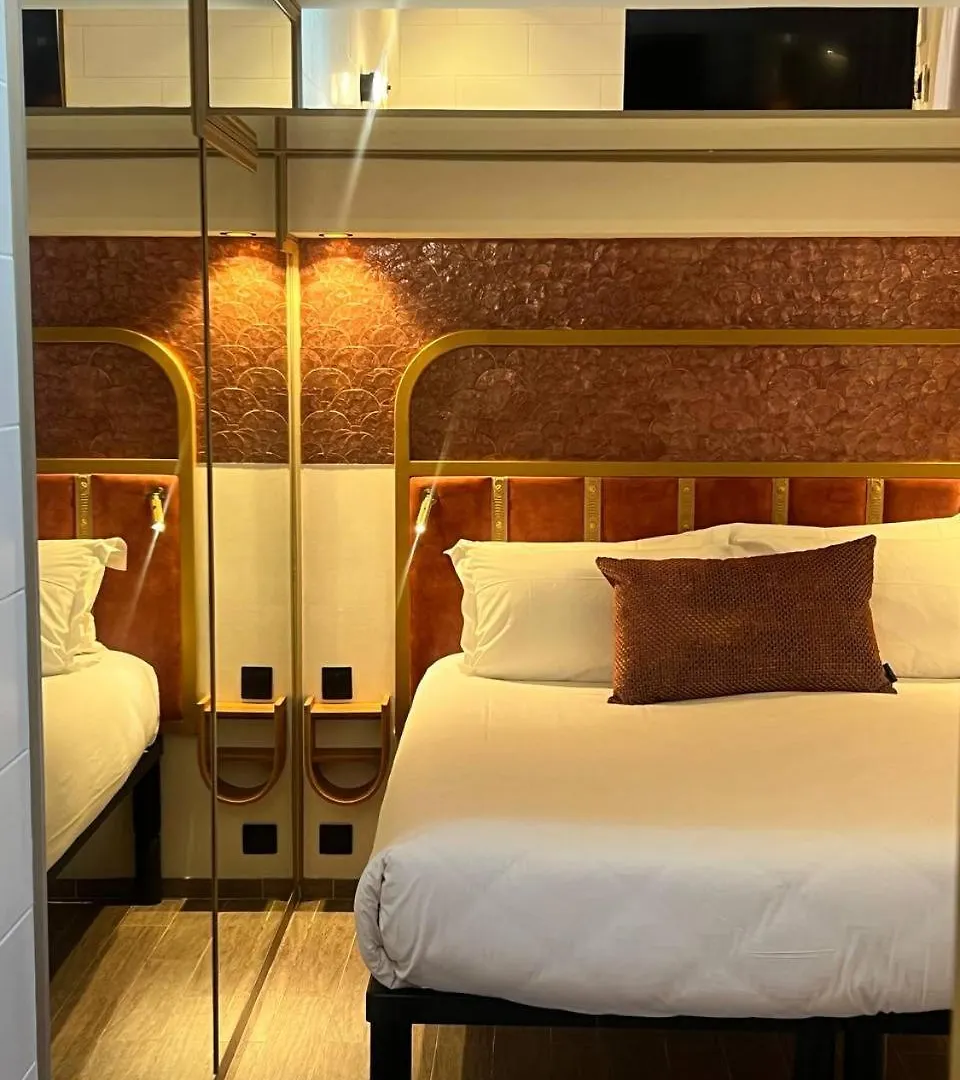 ****  Hotel Du Cadran Párizs Franciaország