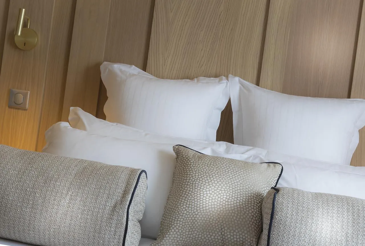 ****  Hotel Du Cadran París Francia