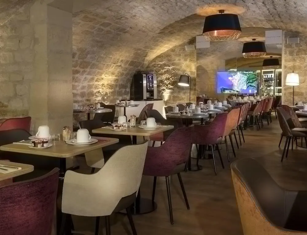 Hotel Du Cadran Paris 4*,