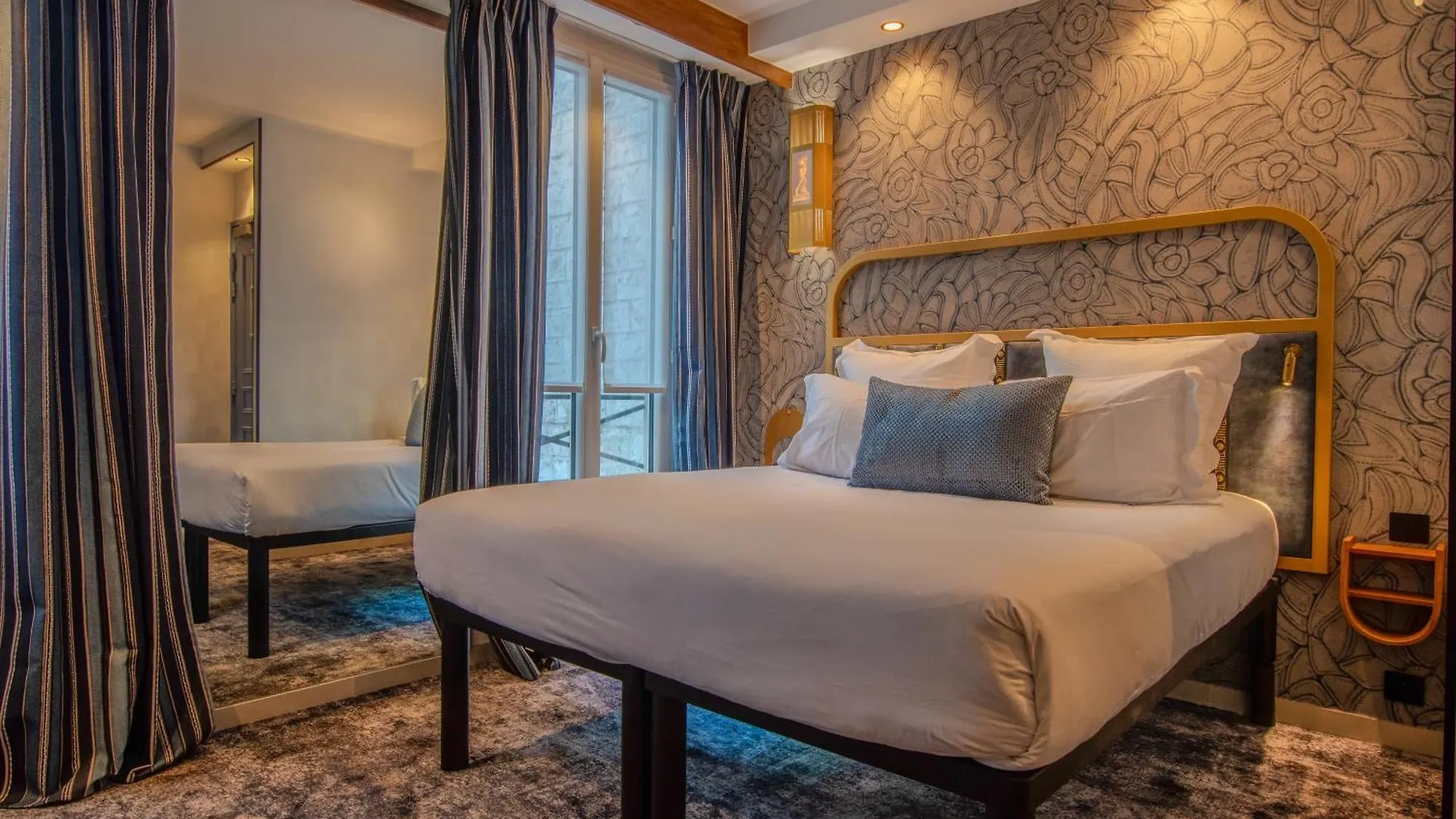 Hotel Du Cadran Paris 4*,