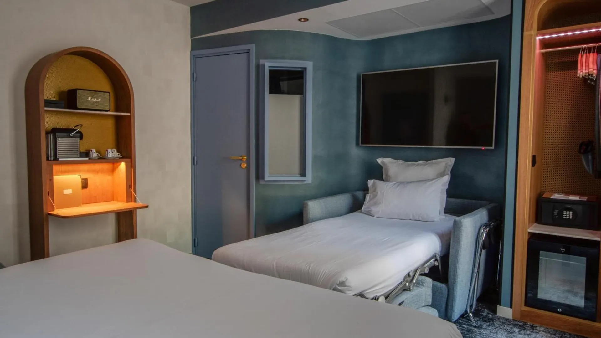 Hotel Du Cadran Paris
